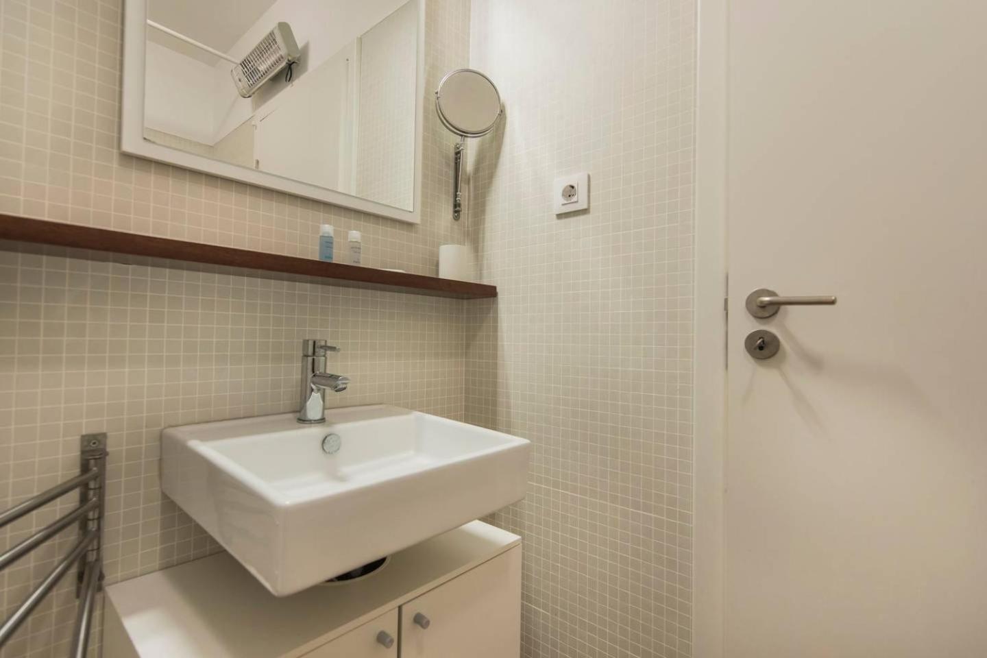 Comfortable Apartment in Campo Pequeno Lisboa Exterior foto